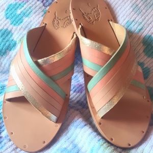 EUC beek palila crisscross slide sandals